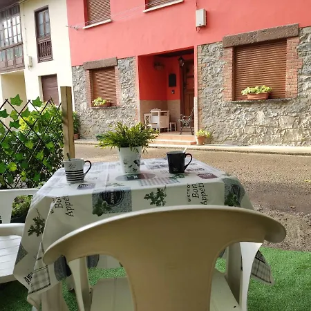 Feriehus Casa La Cobaraza *