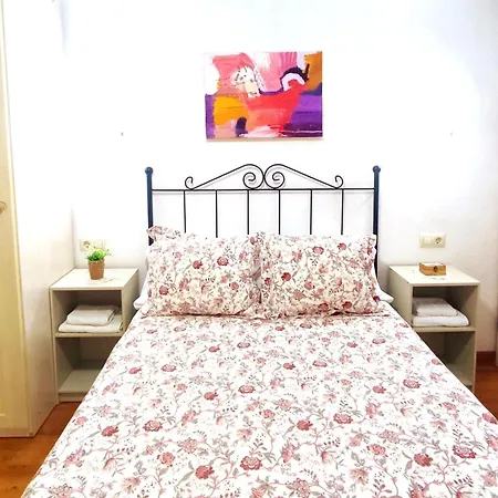 Casa La Cobaraza 利亚内斯